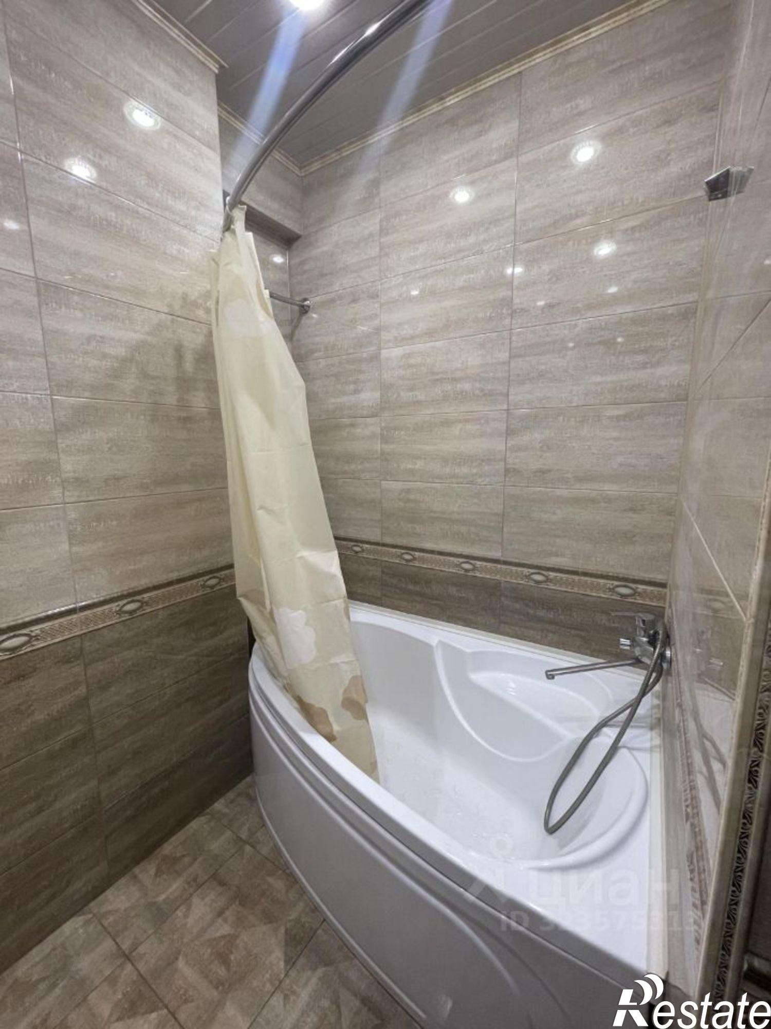 Сдать квартиру за 28 000 рублей на ул У.Буйнакского, 68/2