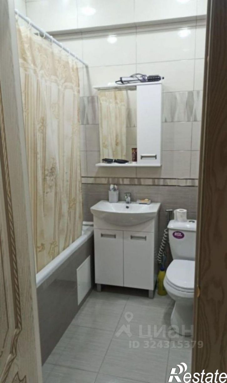 2-комн квартира улица Сальмана, 102,  д. 102