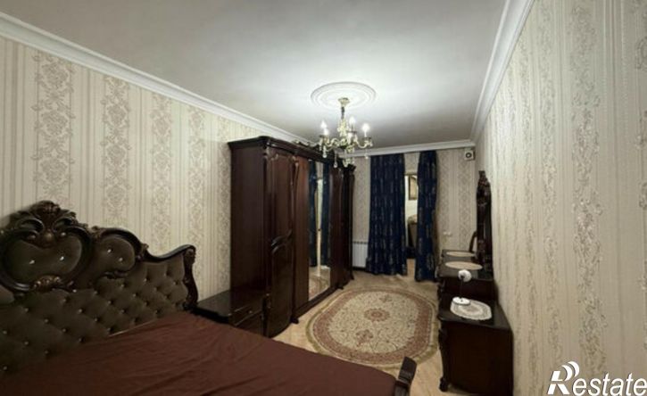 3-комн квартира улица Гагарина, 33,  д. 33