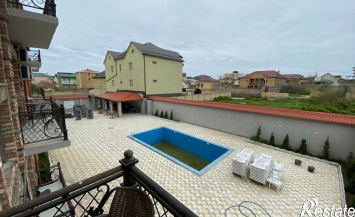 2-комн квартира ул Теплая, 2,  д. 2