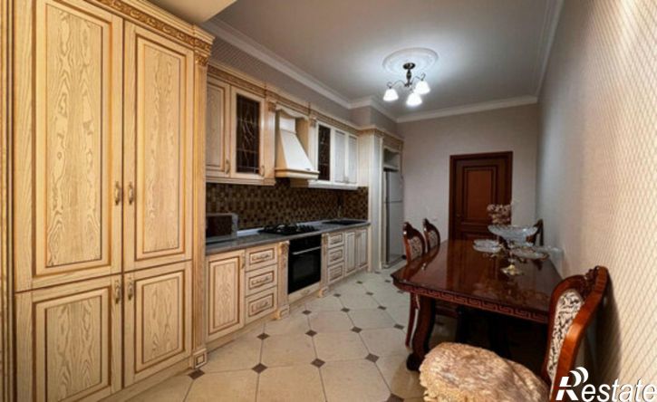 3-комн квартира ул Кобякова, 27/1,  д. 27/1