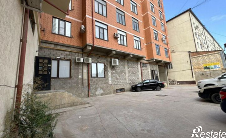 3-комн квартира пр-кт Агасиева, 18М,  д. 18М