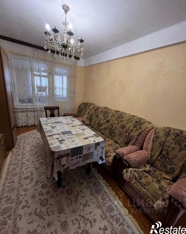 2-комн квартира улица Гейдара Алиева, 8,  д. 8