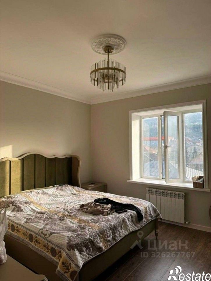 2-комн квартира Весенняя улица, 1,  д. 1