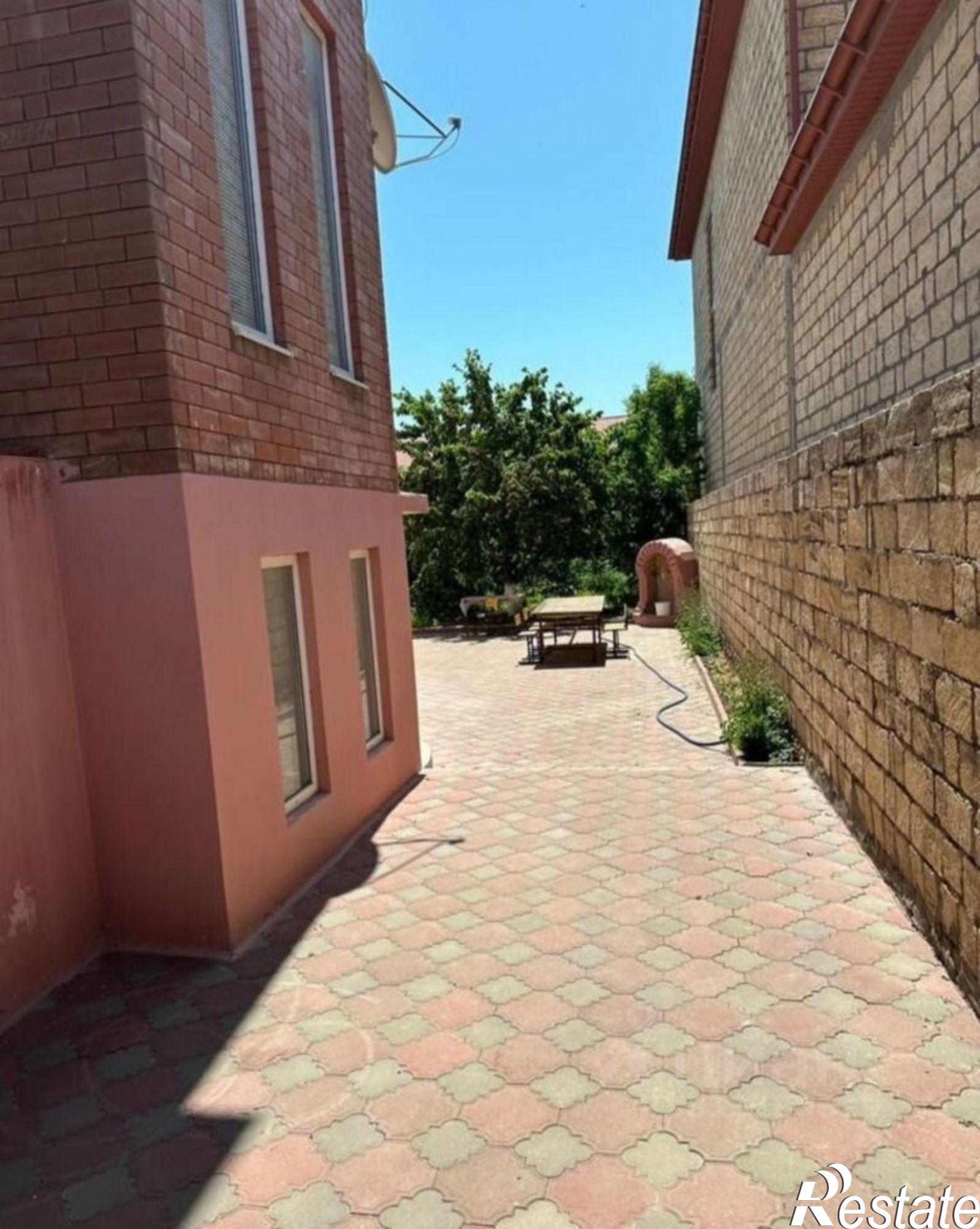Купить дачу, дом, коттедж за 32 000 000 рублей на ул Вышкомонтажников, 35