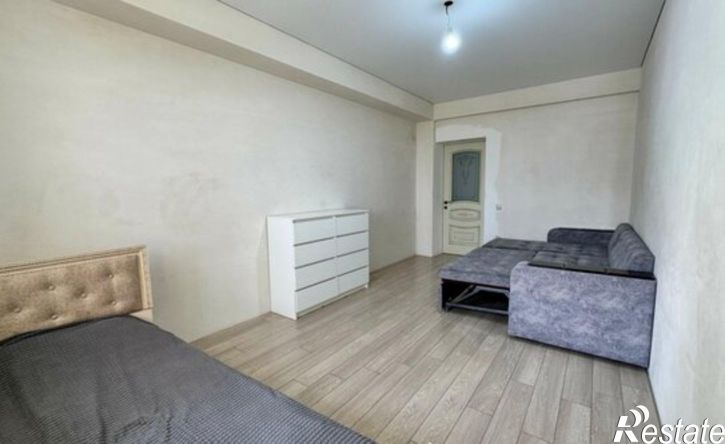 3-комн квартира улица Сальмана, 102,  д. 102
