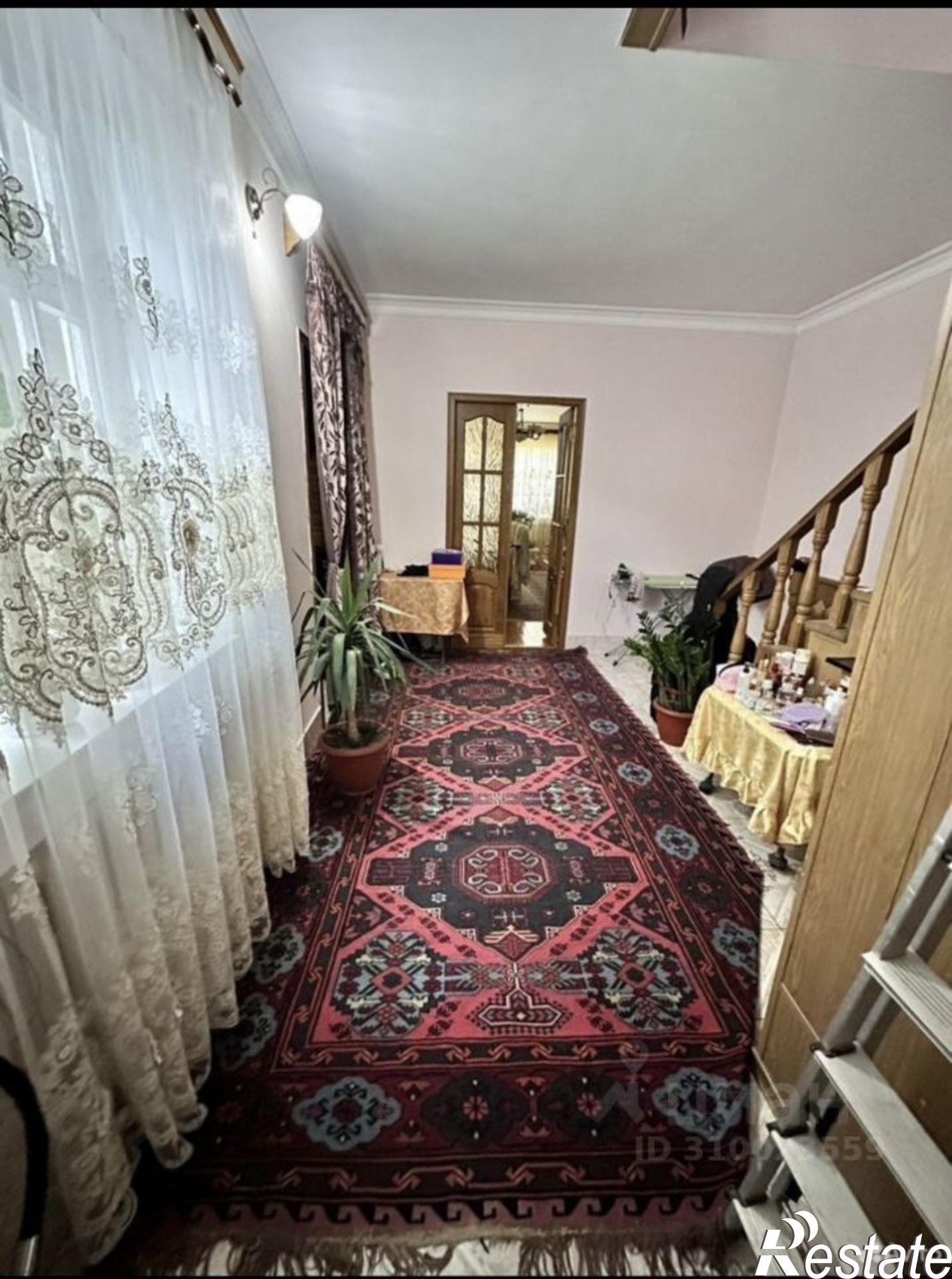 Купить дачу, дом, коттедж за 17 850 000 рублей на площадь Свободы