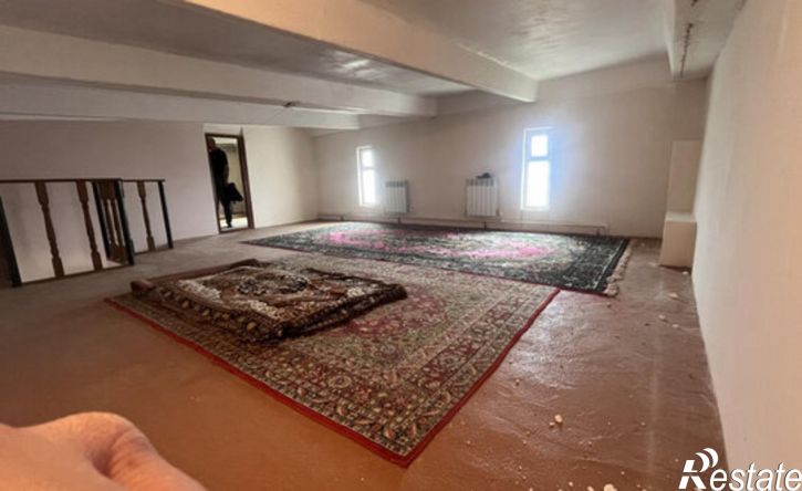 2-комн квартира улица Умурдинова, 28,  д. 28