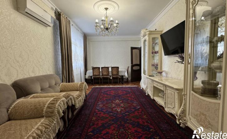 3-комн квартира улица Сальмана, 100,  д. 100
