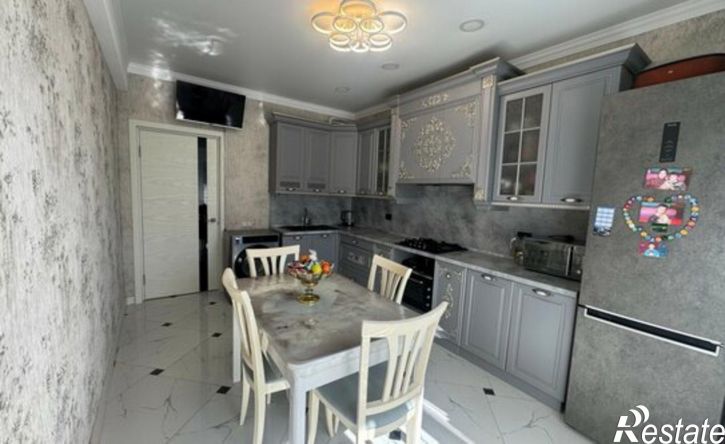 2-комн квартира улица Сальмана, 102,  д. 102
