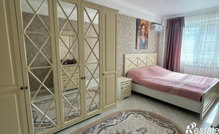 2-комн квартира улица Сальмана, 102,  д. 102