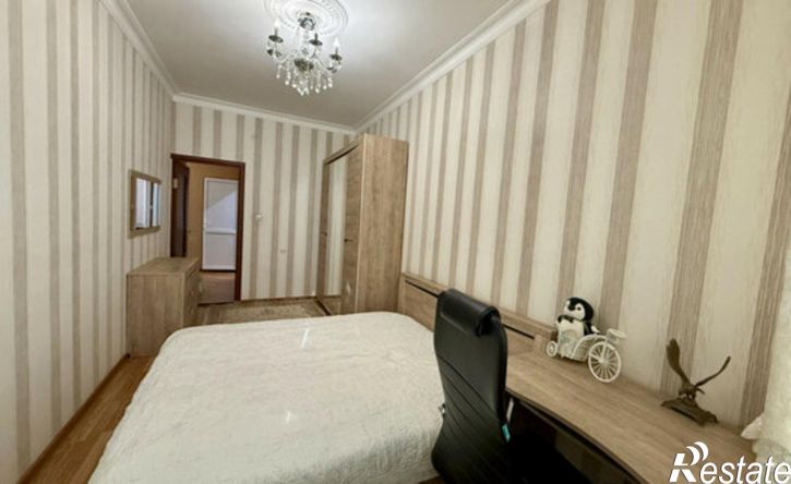 2-комн квартира улица Сурмача, 1,  д. 1