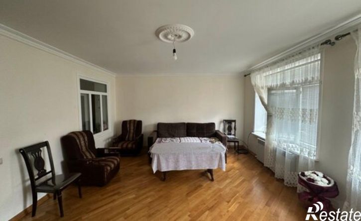 2-комн квартира улица Гагарина, 33,  д. 33