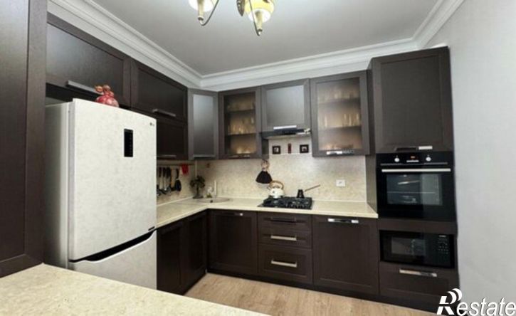 2-комн квартира улица Буйнакского, 8,  д. 8