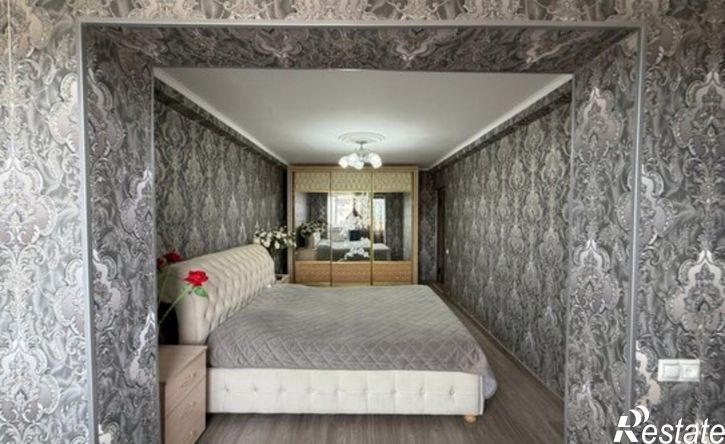 4-комн квартира улица Оскара, 20Г,  д. 20Г
