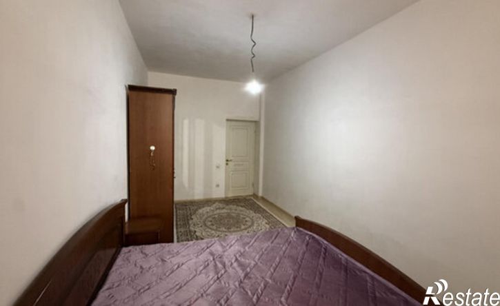 4-комн квартира ул имени Надира Эмиргамзаева, 35,  д. 35