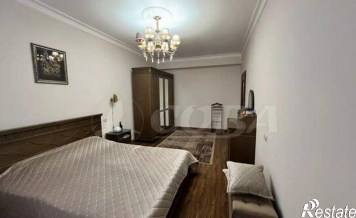 4-комн квартира ул Сальмана, 85д,  д. 85д