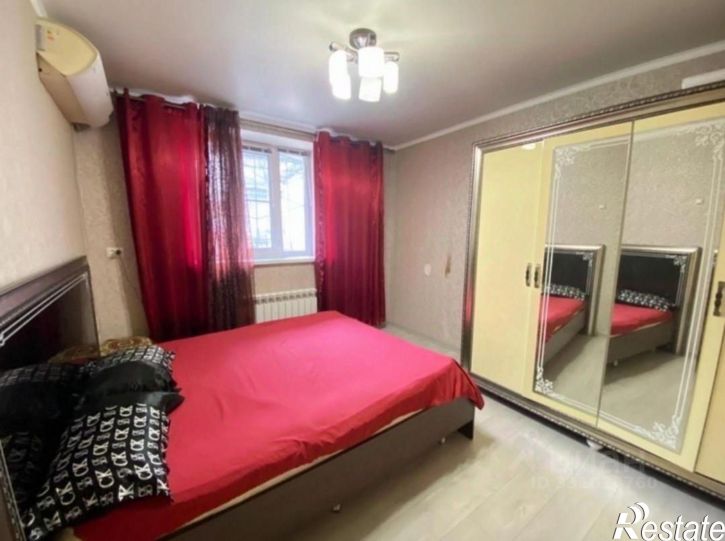 2-комн квартира ул Котрова, 1,  д. 1