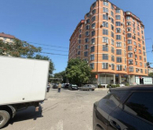3-комн, 106кв м, этаж 1/10 пр-кт Агасиева, 18М