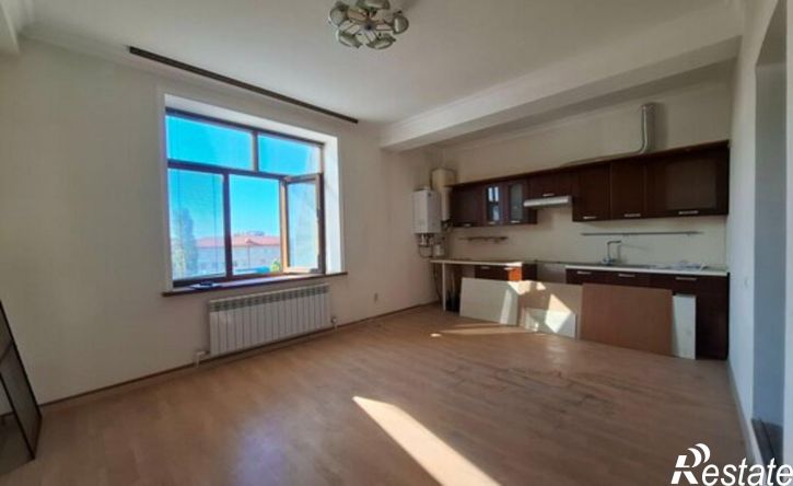 4-комн квартира ул Приморская, 16/2,  д. 16/2