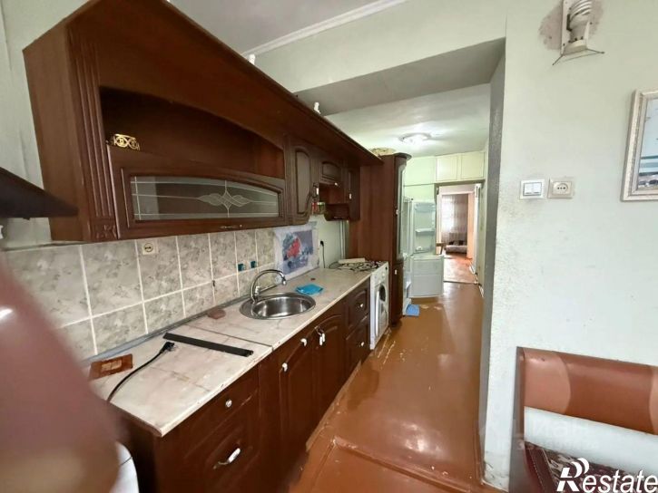 4-комн квартира ул Сальмана, 49б,  д. 49б