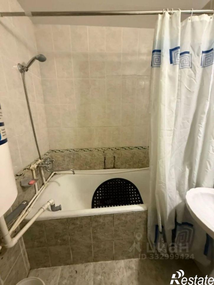 4-комн квартира ул Сальмана, 49б,  д. 49б