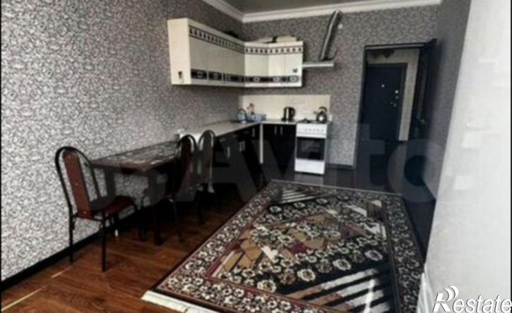 2-комн квартира улица Сальмана, 100,  д. 100