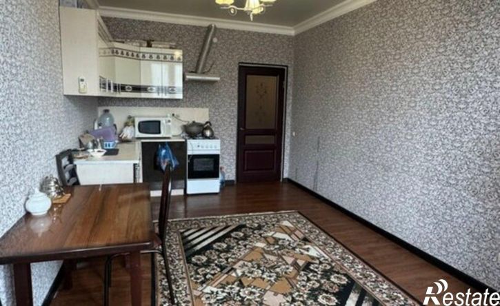 2-комн квартира улица Сальмана, 100,  д. 100