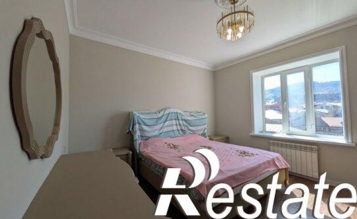 2-комн квартира Весенняя улица, 1,  д. 1