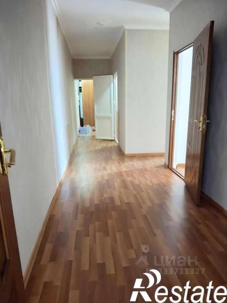 3-комн квартира Весенняя улица, 1,  д. 1