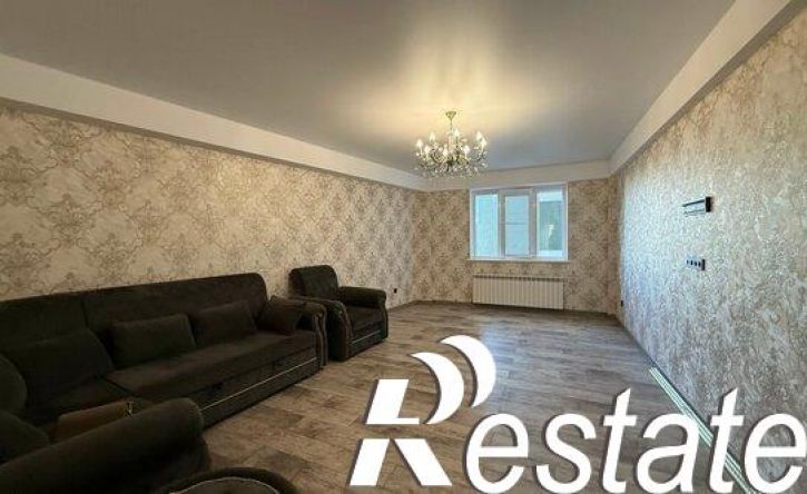 3-комн квартира улица Сальмана, 102,  д. 102