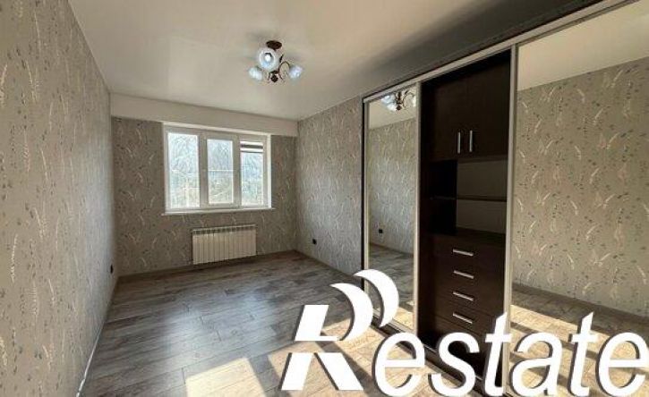 3-комн квартира улица Сальмана, 102,  д. 102