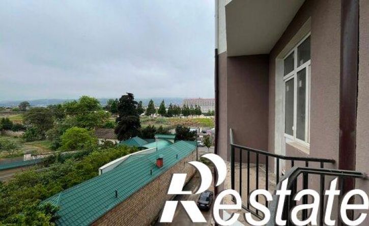 4-комн квартира улица Гейдара Алиева, 13Б/1,  д. 13Б/1