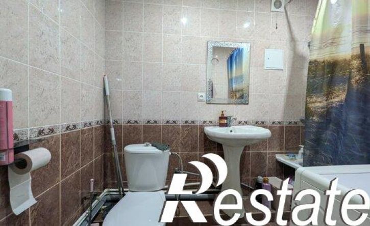 3-комн квартира улица Н.Эмиргамзаева, 35,  д. 35