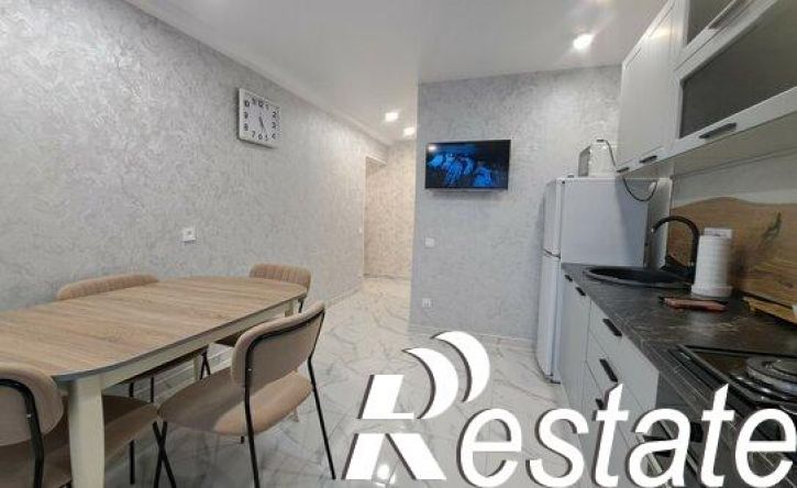 2-комн квартира улица Расулбекова, 8Б,  д. 8Б