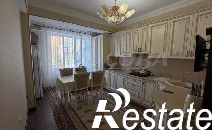 3-комн квартира улица Сальмана, 65Б,  д. 65Б