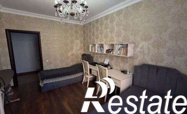 3-комн квартира улица Сальмана, 65Б,  д. 65Б