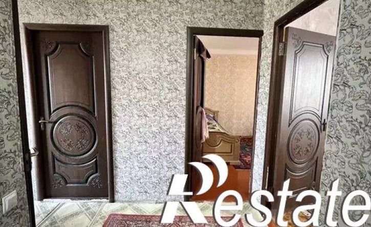 4-комн квартира проспект Агасиева, 10А,  д. 10А