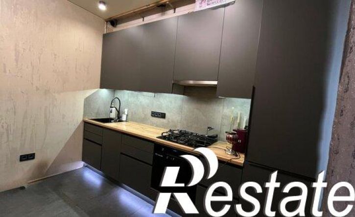2-комн квартира улица Сальмана, 50Е,  д. 50Е
