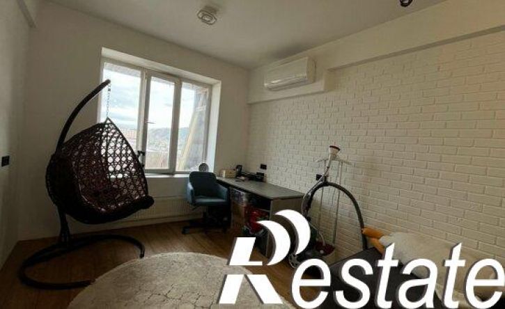 2-комн квартира улица Сальмана, 50Е,  д. 50Е