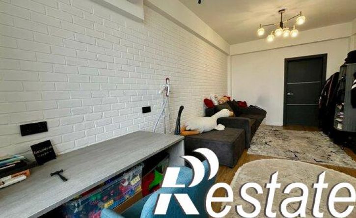2-комн квартира улица Сальмана, 50Е,  д. 50Е