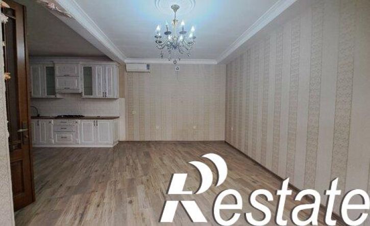 3-комн квартира проспект Агасиева, 10,  д. 10