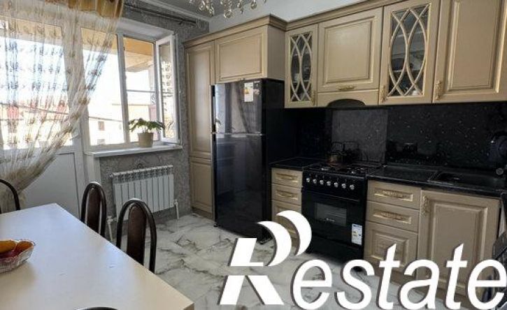 3-комн квартира Махачкалинская улица, 33,  д. 33
