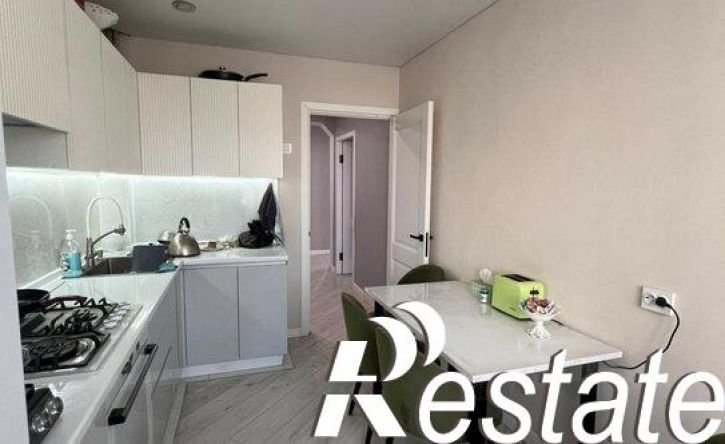 3-комн квартира улица Расулбекова, 17,  д. 17