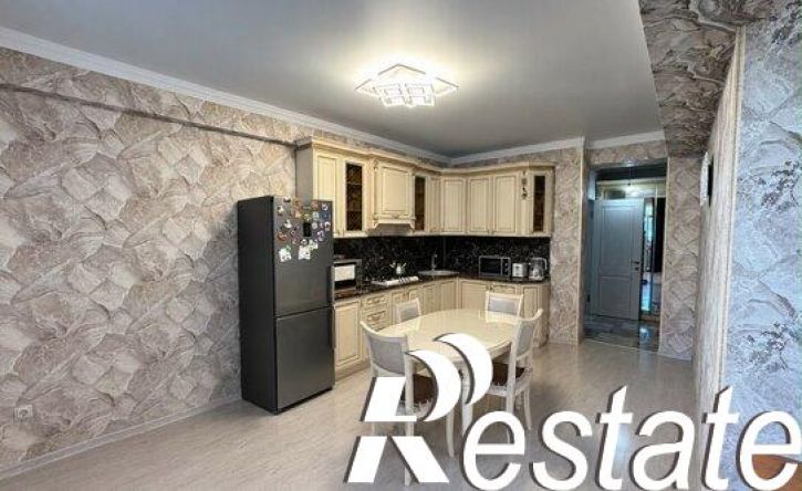 2-комн квартира улица Сальмана, 102,  д. 102